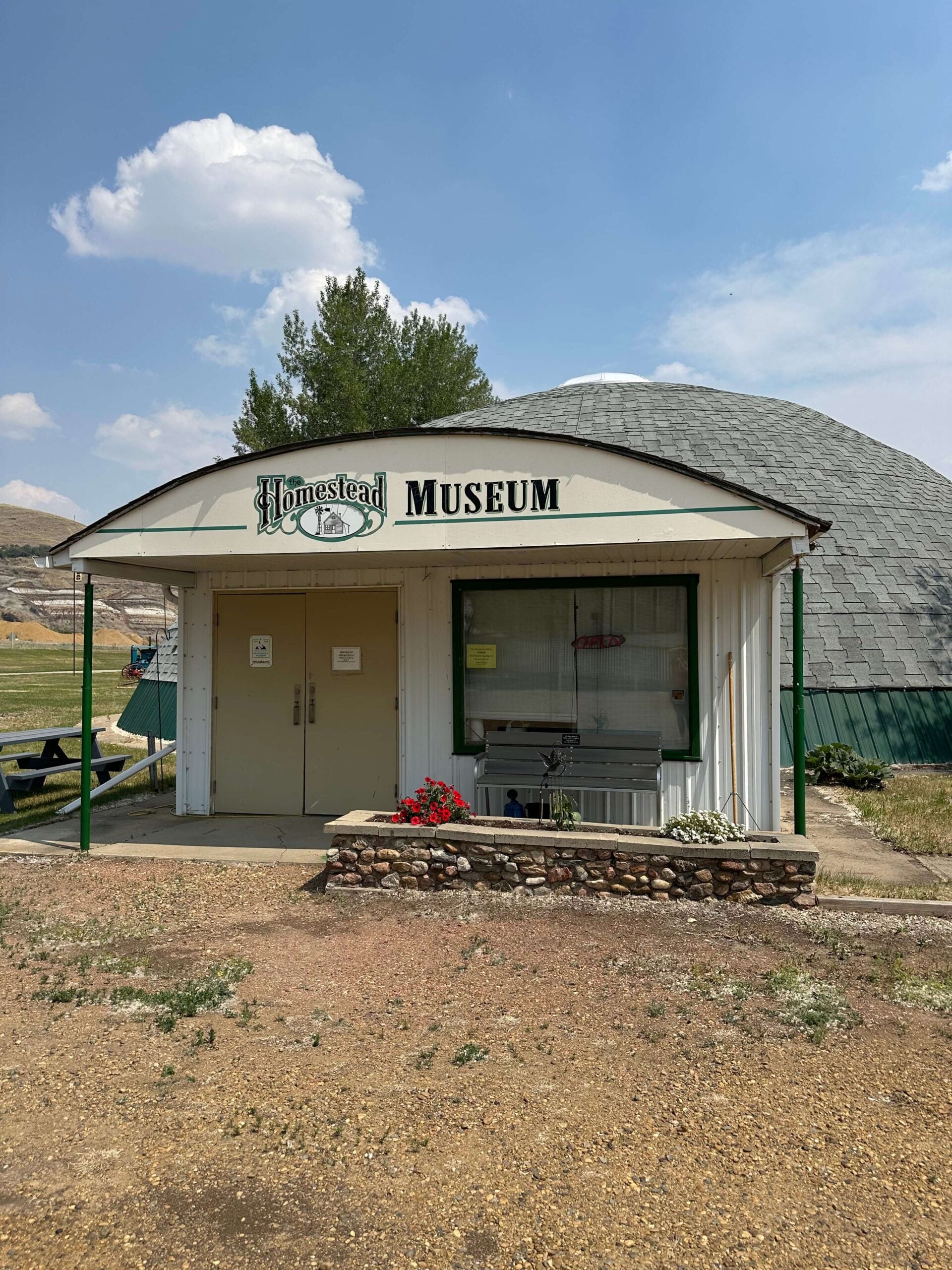 drumheller alberta tourism